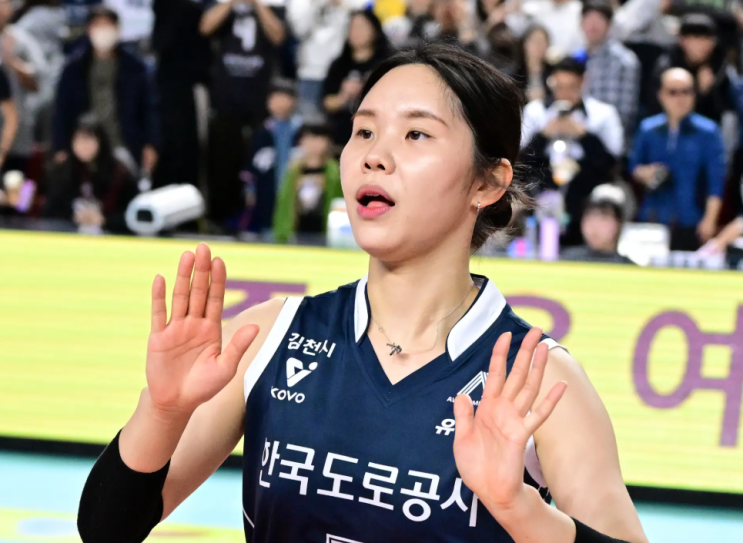  김종민 감독의 절규 외면한 이윤정, '하고 싶은 배구'로는 우승 없다