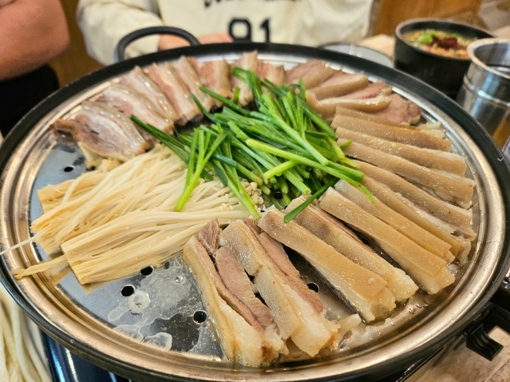  제주공항근처 흑염소전골 흑염소수육 맛집 제주시 연동 한라산해장국