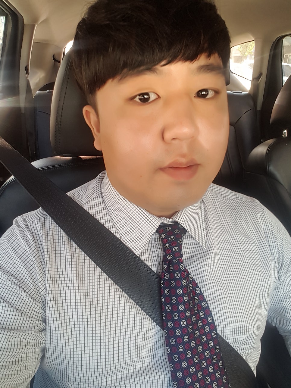 10년동안 1600개의 계약을 땄습니다.