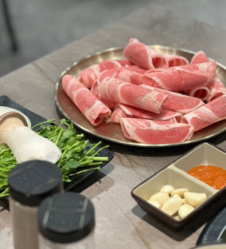  더차돌 과천 서울랜드 맛집, 선바위역 맛집 (아기의자 있음)