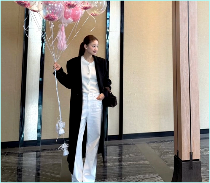  “화려함 뺐는데 더 고급져”... 아들 생일날 ‘박수 터진’ 손연재의 한 끗 차이 리본 패션