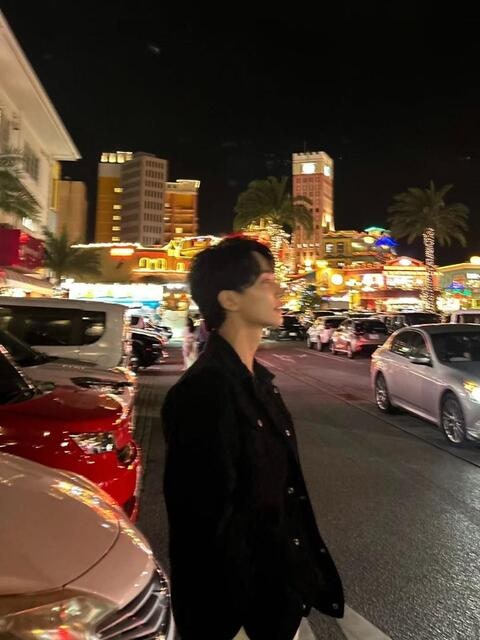 SEVENTEEN's Jeonghan's Commemorative Photos in Okinawa Go Viral! Fans Rejoice at His Long-Awaited Instagram Post