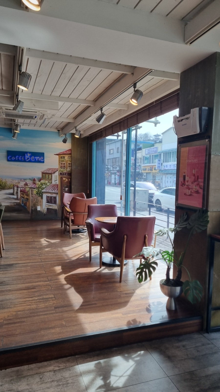 카페베네 충북허브시티점 사진 4