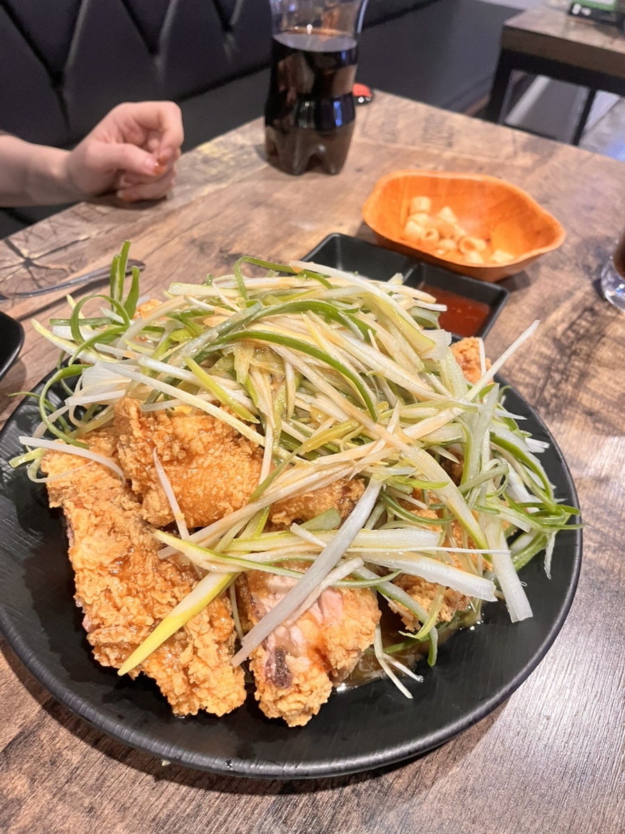 썬더치킨 암사중앙점 사진 1