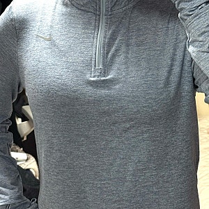 [Nike] 나이키 여성 드라이 핏 스위프트 엘리먼트 UV 쿼터집 러닝탑 러닝긴팔 M사이즈 후기