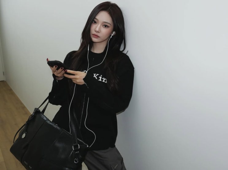  Y2K 빈티지 복고 패션에서 한발 더 나간 스타일리시한 에스파 닝닝 마뗑킴 봄코디