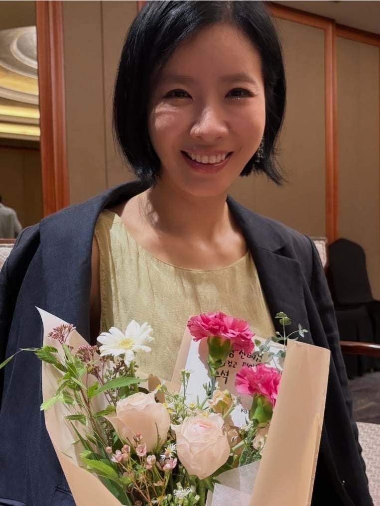 가수 박기영, 동덕여대 실용음악과 정식 교수로 임용됐다...석박사 학위없는 교수 최초 사례