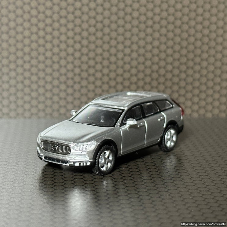  [1/87 왜건] 볼보 V90 크로스컨트리(2017년식) 차량 모형