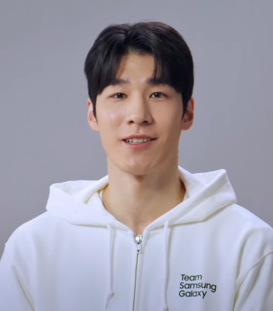 "은퇴 고민까지 했었지만..." 쇼트트랙 황대헌, 20년 만의 결승 진출 이끈 '충격적 피지컬' 근....