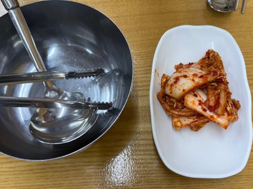 오모리찌개 생바지락칼국수 용전터미널점 사진 4