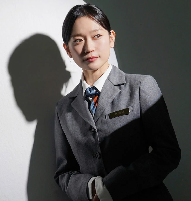 김슬기 근황 공개… ‘불란서 금고’ 은행원 변신 포스터 비하인드·나무위키·인스타·프로....