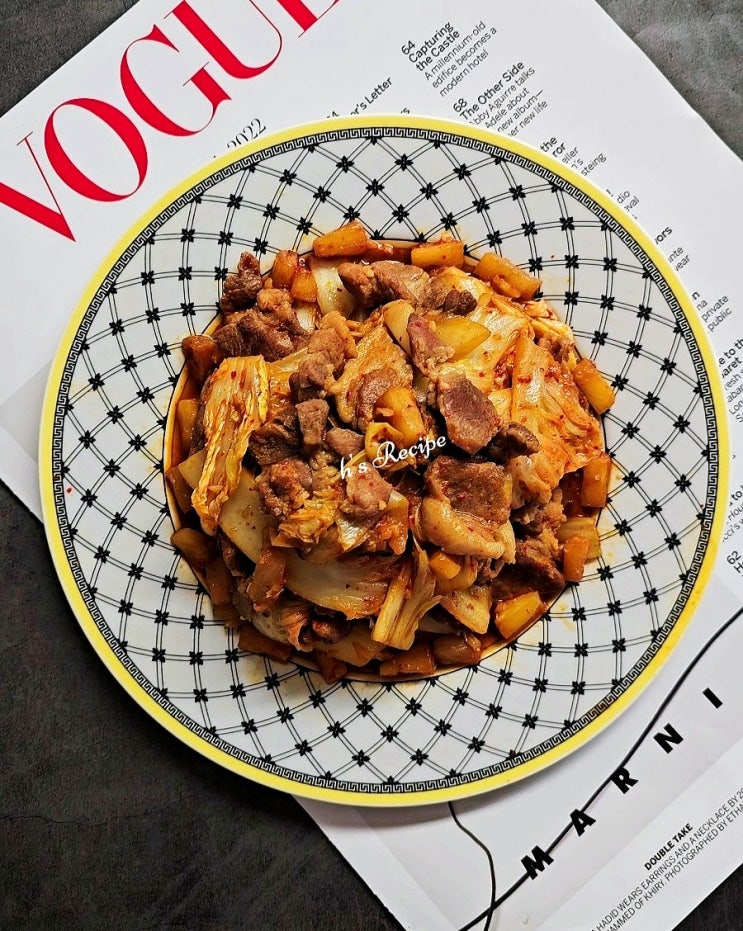  돼지고기 목살요리 목살볶음 제육볶음보다 맛있는 꿀팁은 '이것'