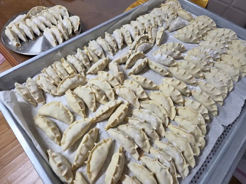 김치손만두 빚는법 찌는법 보관 만두소 만들기 만두피 빚는 기계