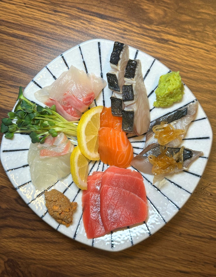  부산중앙동밥집 스이류 모둠사시미 야끼소바 맛집
