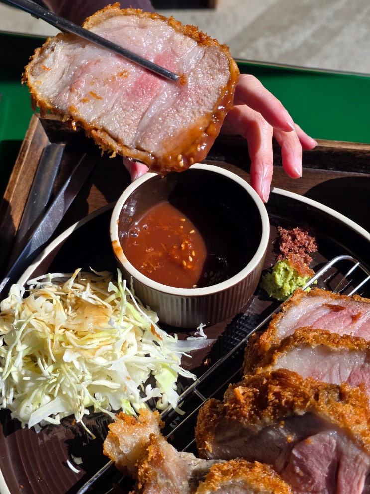  제주 애월 흑돼지 돈까스 바삭한 애월 혼밥 맛집