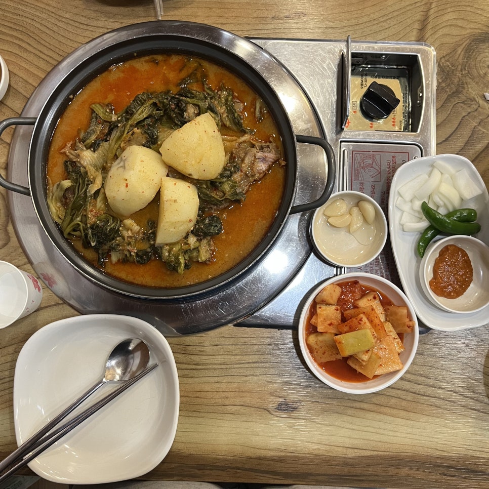 조카와이모가만드는 조이감자탕 미사점 사진 1