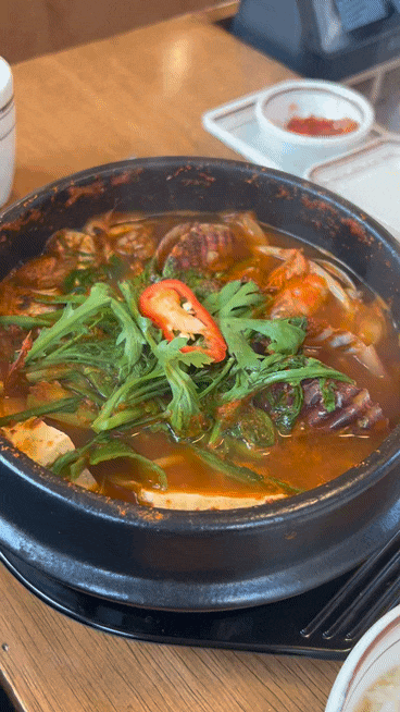  [통영 해물동뚝] 지리해물탕, 얼큰해물탕파는 통영 가성비 밥집을 찾는다면? ｜죽림맛집