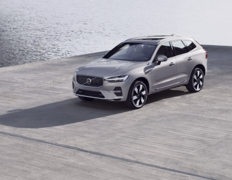   벤츠·BMW보다 싸다고? 볼보 XC60이 중형 SUV ‘가성비 1위’로 불리는 이유