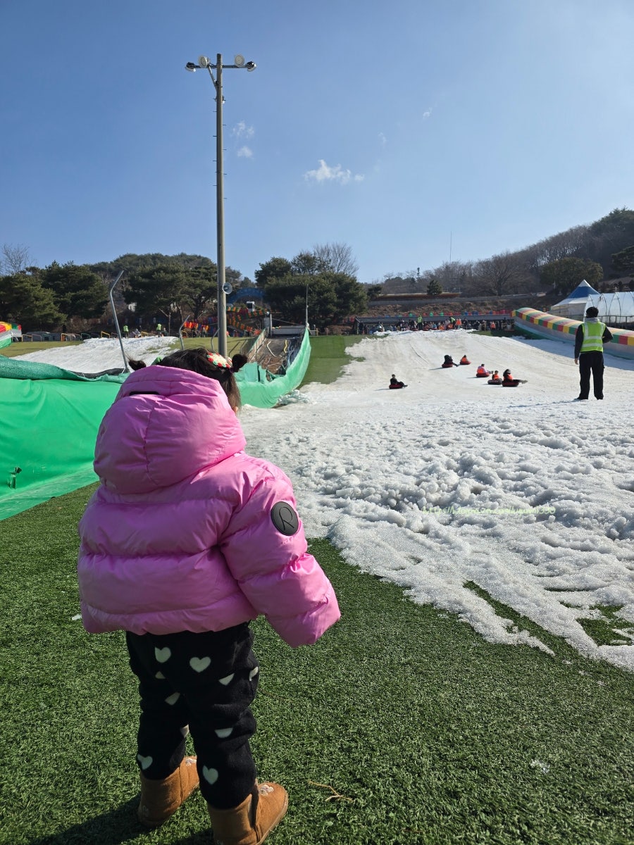 자수정동굴나라 눈썰매장 사진 4