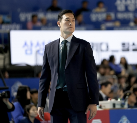 남자배구 삼성화재 9연패 수렁, 김상우 전감독의 10연패까지 1패 남았는데 감독대행도 자진사....