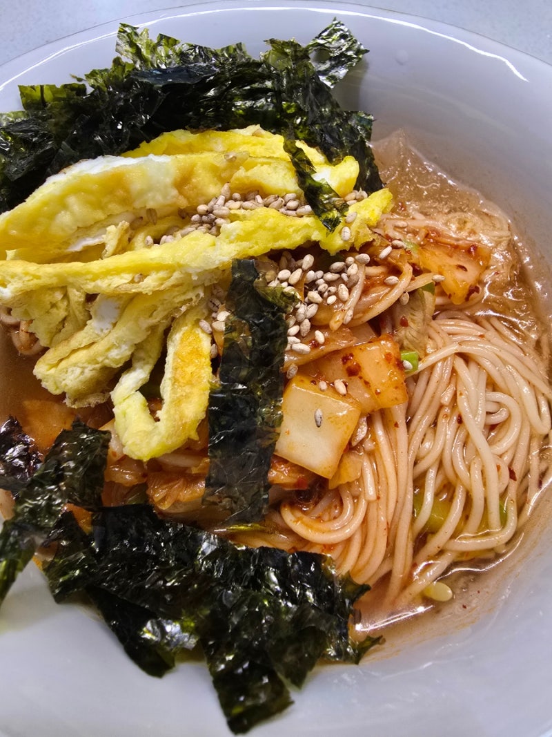 구포국수 삶는 시간 매콤달콤 김치 호박 비빔국수 레시피