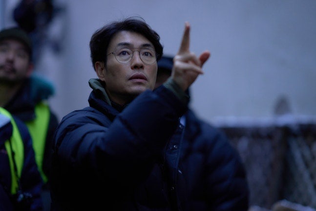차가운 블라디보스토크를 녹인 절실함, 류승완 감독이 직접 고백한 박정민·신세경 멜로 호....