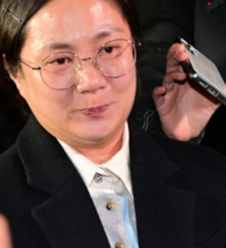   박나래 경찰 출석! 7시간 고강도 조사와 수사 책임자 '로펌행' 논란 총정리