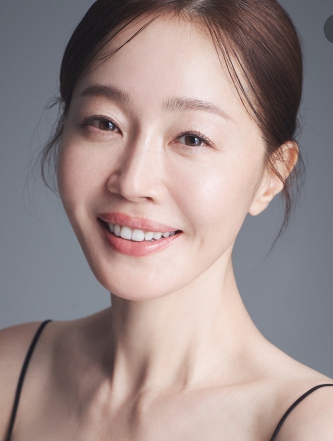 엄지원 이혼 이후 더 단단해진 배우, 독수리5형제 대상 수상까지