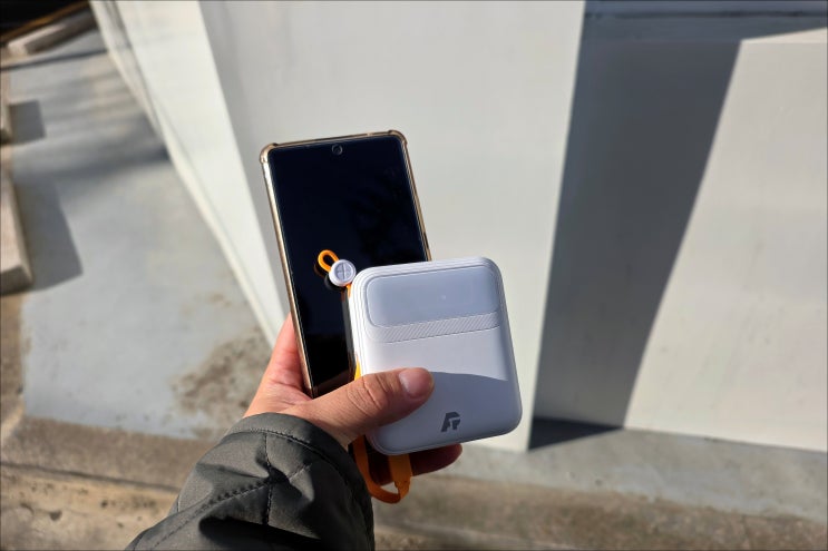  기내반입 가능한 10000mAh 22.5W 고속충전 라이즈원 보조배터리 사용 후기