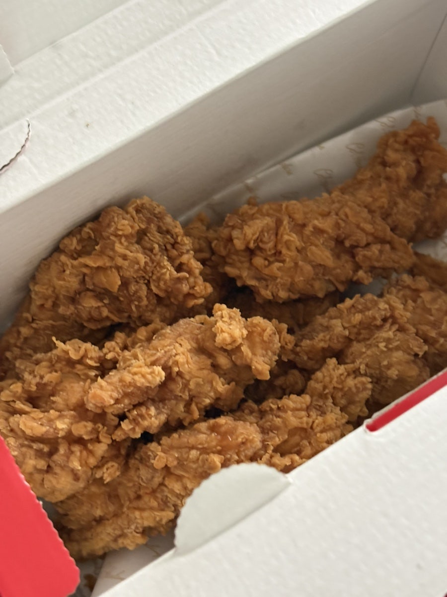 KFC 광주용봉DT점 사진 6