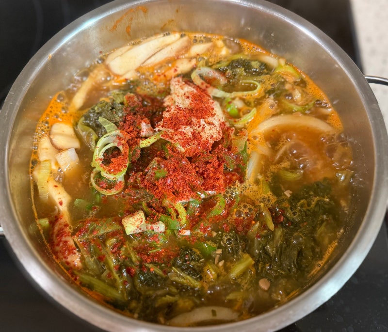 시래기된장국 끓이기, 구수한 된장국 끓이기