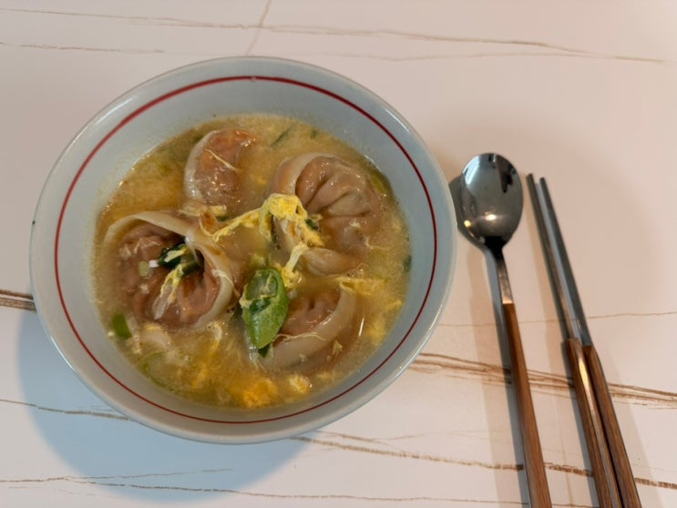  맛있는 매운맛[1984 THE 매운 실비김치만두]