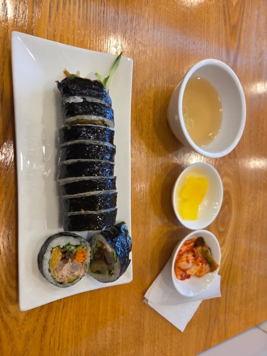 얌샘김밥 마포구청점 사진 4