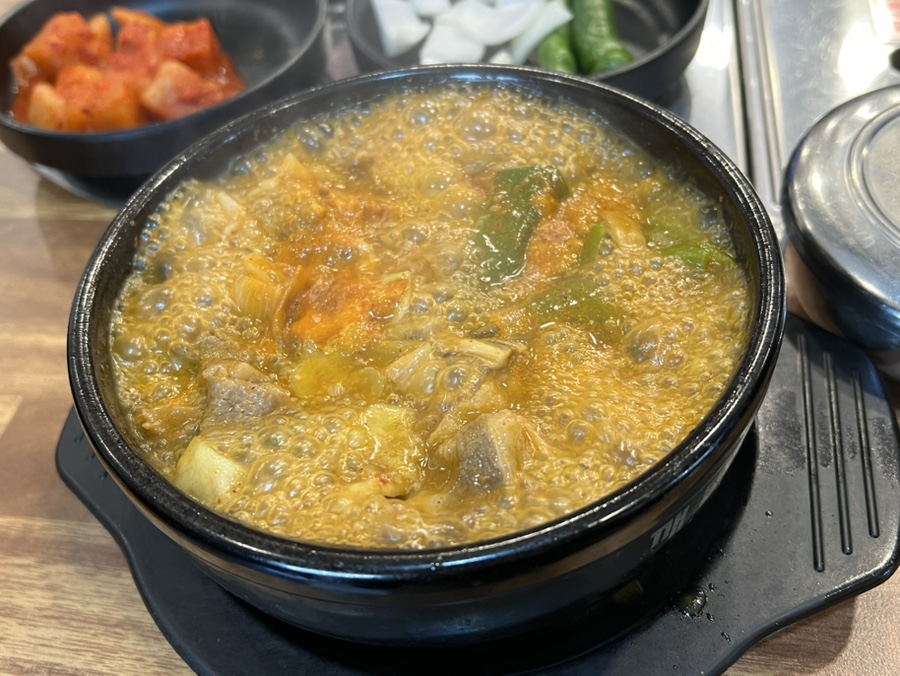 본가왕뼈감자탕 일산식사점 사진 5