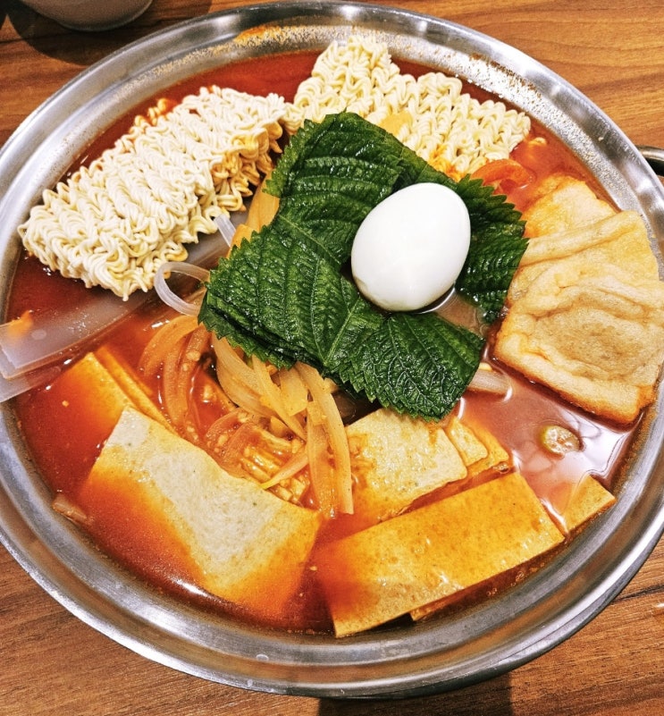  둔산동 청담 샤브샤브 칼국수에서 먹은 청담 즉석 떡볶기 솔직 후기