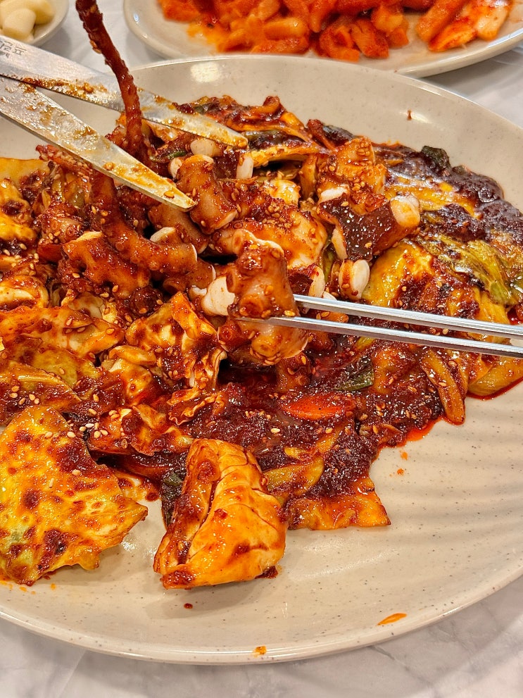  구미 산동 점심 맛집 오봉집스페셜  불향 가득 낙지볶음 보쌈조합