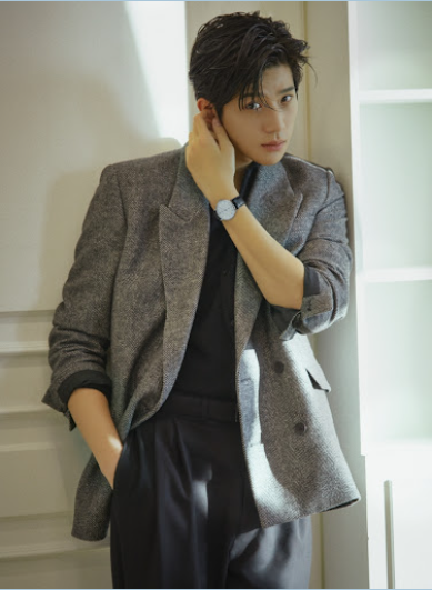191cm에 다리 120cm?? 문상민 프로필 나이 키 군대 여자친구 출연작 완벽 정리