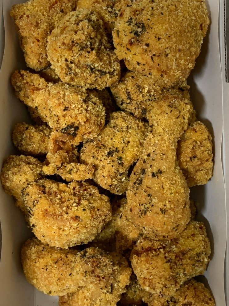  60계치킨 크크크치킨 콘마요소스 맛있어요