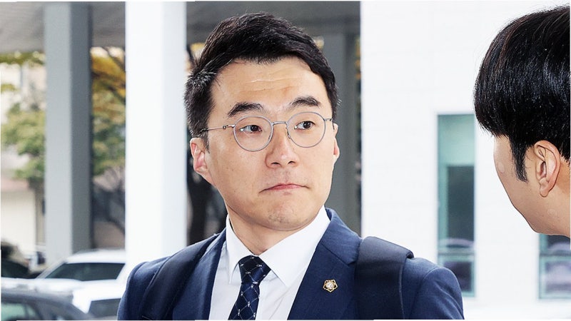 김남국, 민주당 대변인으로 복귀: '친명' 인사, 당의 목소리를 전하다
