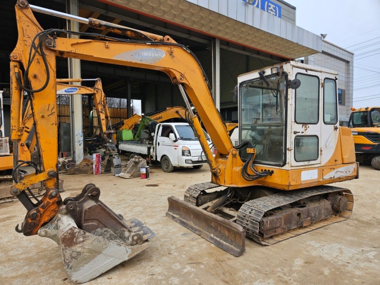  삼성 MX3A 1997년식 버켓2종 일발시동 신형엔진교체 자동클램프 02 중고굴삭기