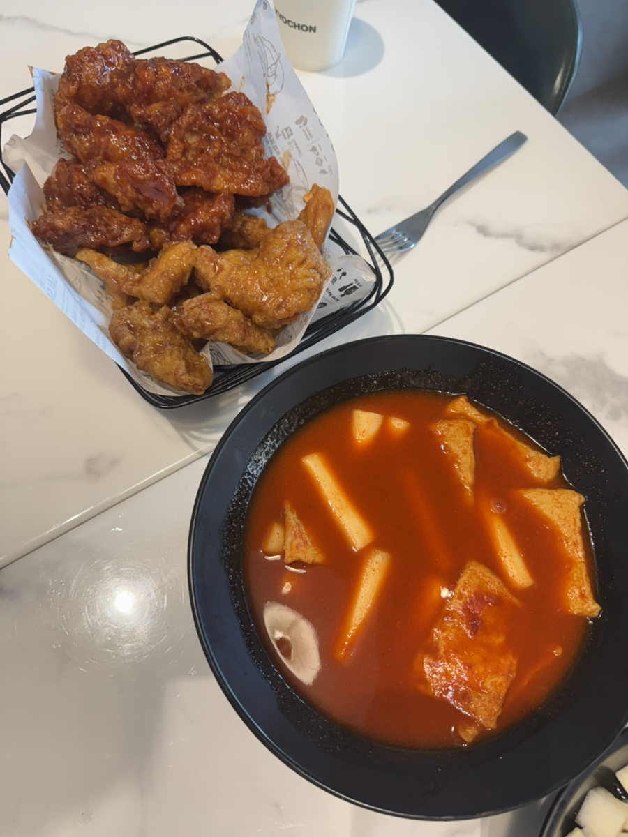 교촌치킨 용산점 사진 5