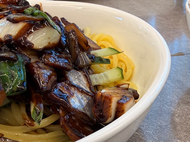  [춘천 맛집] 비주얼 쇼크! 숙주 폭탄 탕수육과 인생 간짜장의 만남, '천미향' 후기 