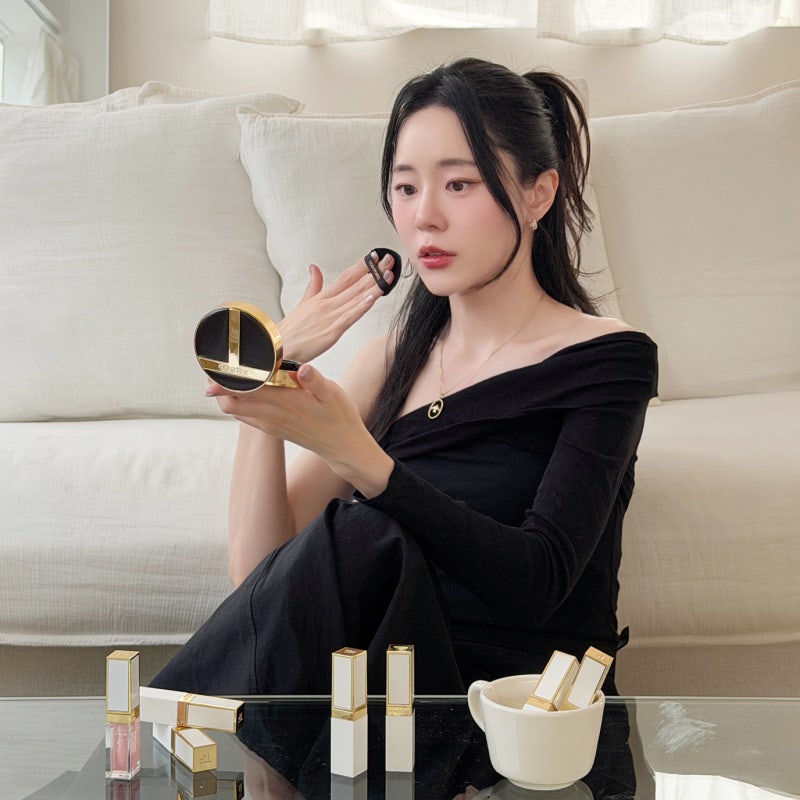 톰 포드 뷰티 아키텍처 하이드레이팅 3D 글로우 쿠션 리뷰