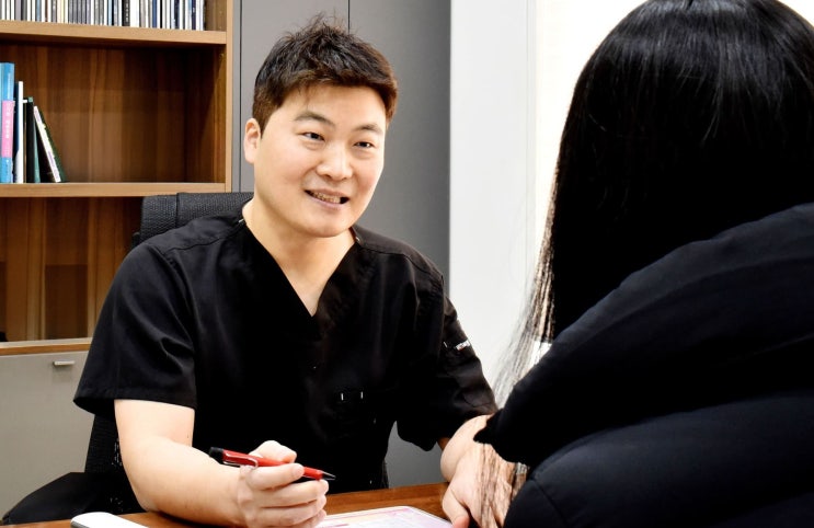  평촌필러 (팔자/이마/무턱), 깊어진 주름을 자연스럽게 완화할 수 있을까요?