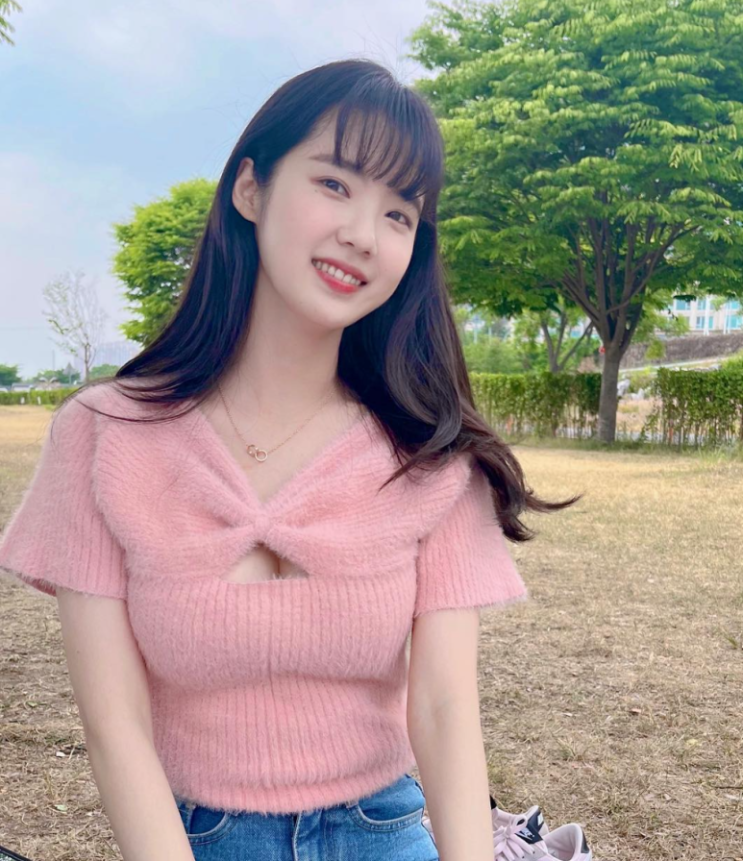  윤영경 남창희 신부 와이프 결혼식 한강 아이유 나이 메기녀 국제시장 동대문구청 주무관 공무원 무한도전 프로필 인스타 정보 총정리