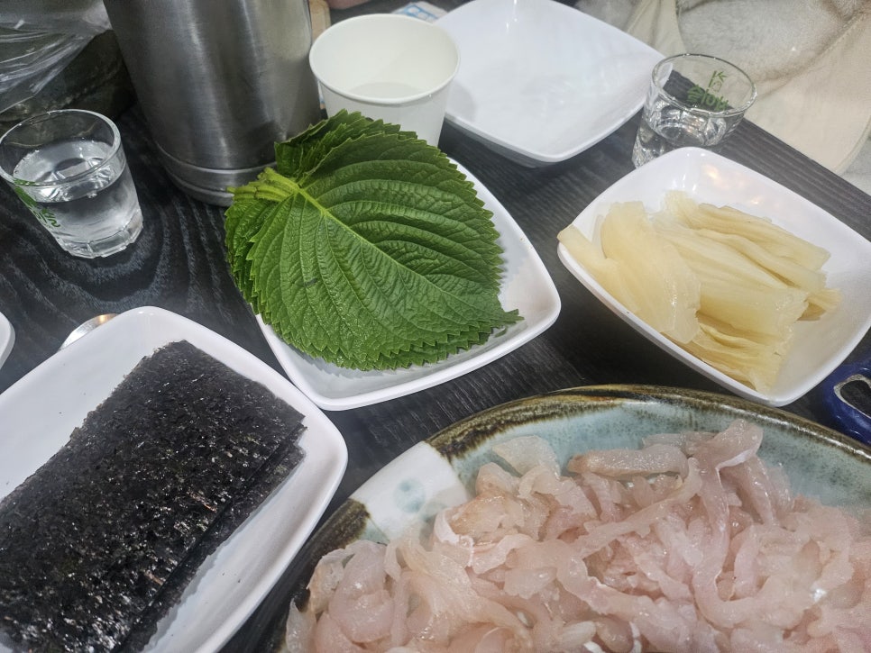 죽변항등대막회 사진 2