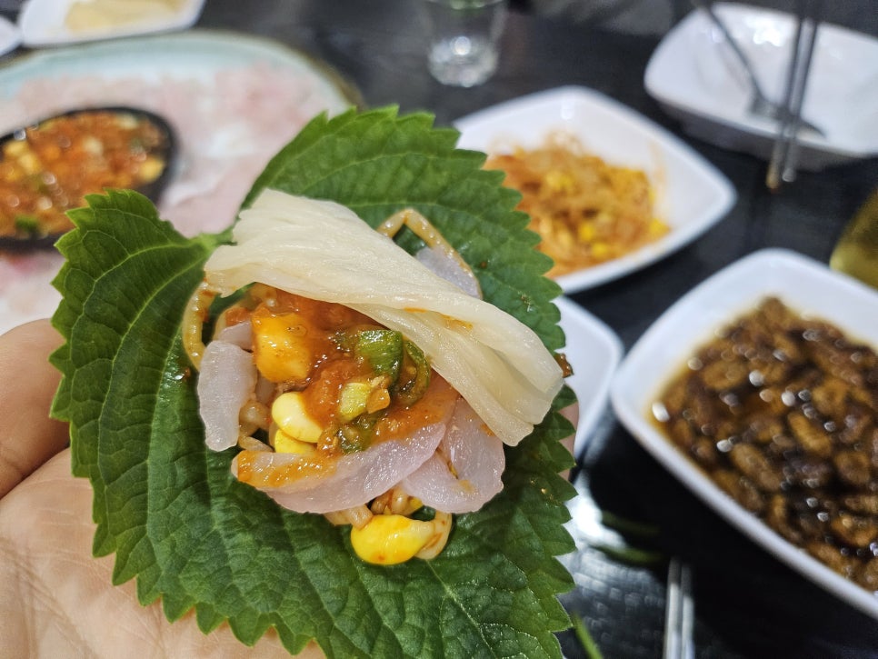 죽변항등대막회 사진 6
