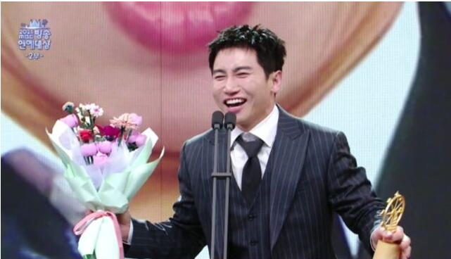 시상식이 예고편이었나 유세윤 허경환 예능 이 조합 통할까