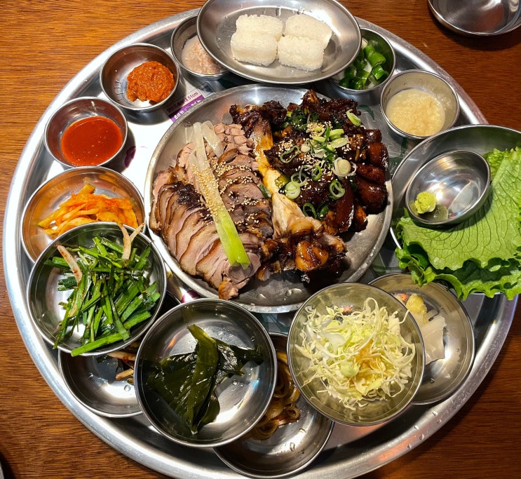  고덕신도시맛집 데이트 완미족발 고덕호수공원점