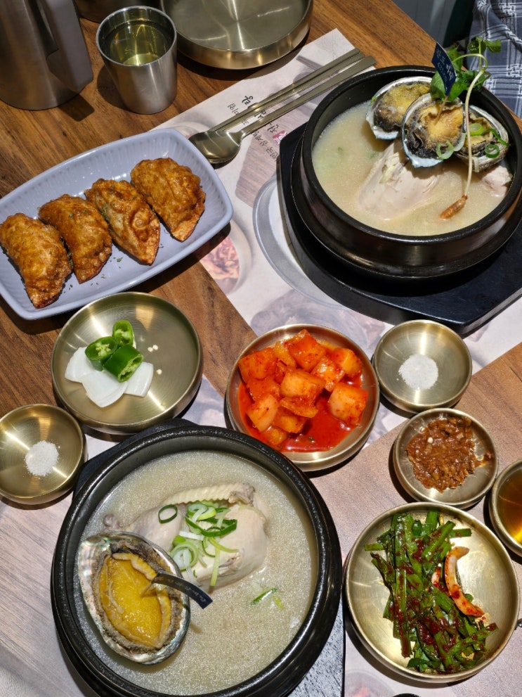  논현역 직장인 점심 건강식 송가인 맛집으로 유명한 진전복 삼계탕